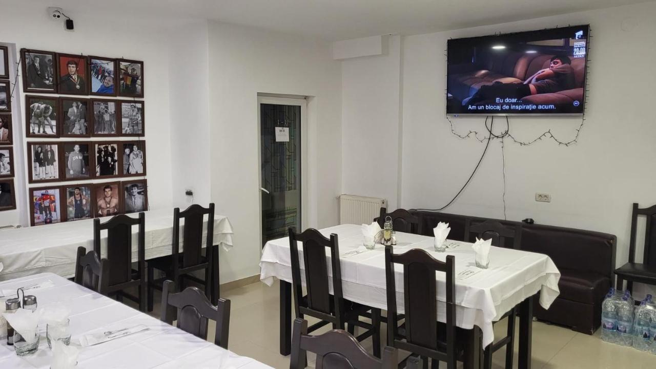 Hotel Top Central Bukarest Kültér fotó