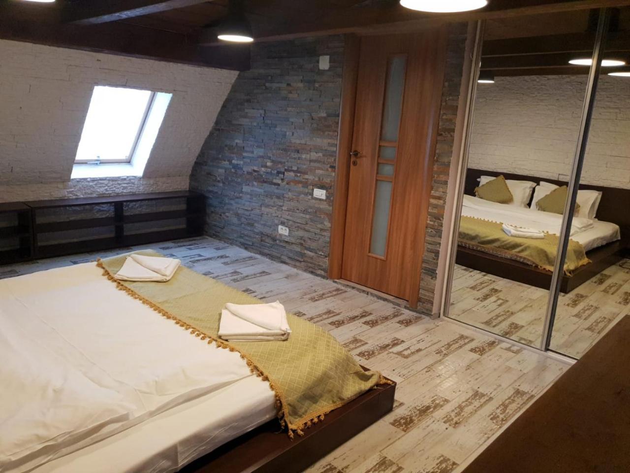 Hotel Top Central Bukarest Kültér fotó